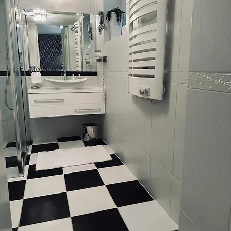 Апартаменты Apartament Z Prywatnym, Krytym Basenem
