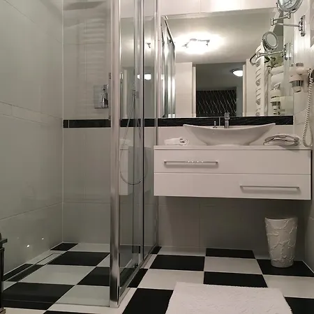 Апартаменты Apartament Z Prywatnym, Krytym Basenem *
