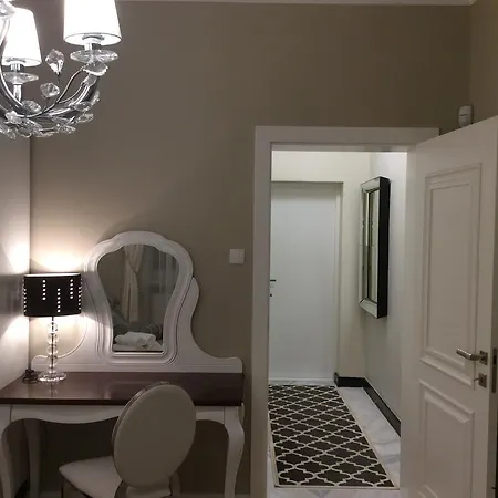 Апартаменты Apartament Z Prywatnym, Krytym Basenem