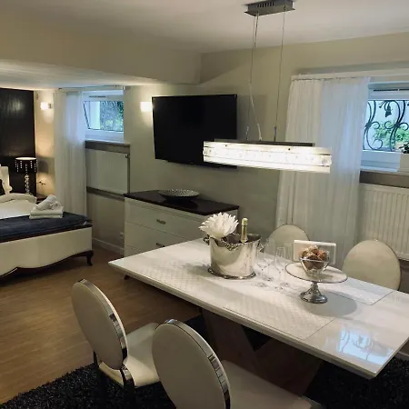 Apartament Z Prywatnym, Krytym Basenem *