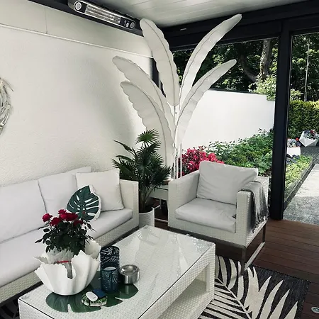 Z Prywatnym, Krytym Basenem *