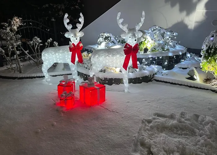 Z Prywatnym, Krytym Basenem