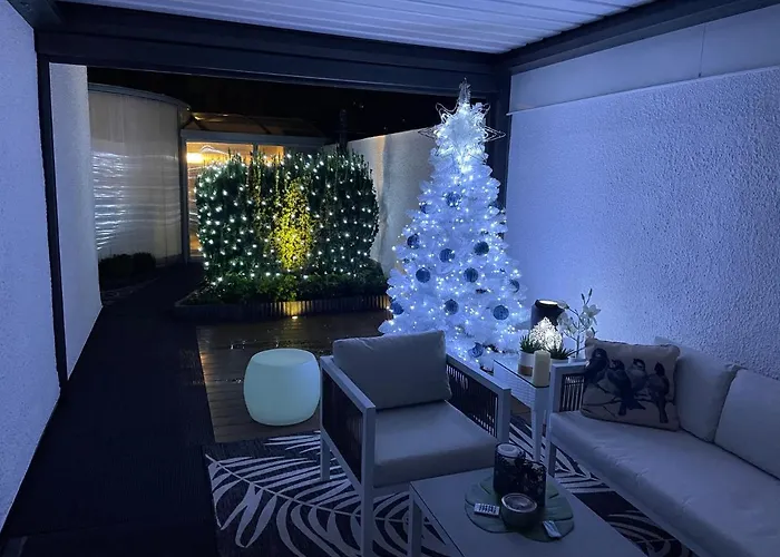 Z Prywatnym, Krytym Basenem * 소포트