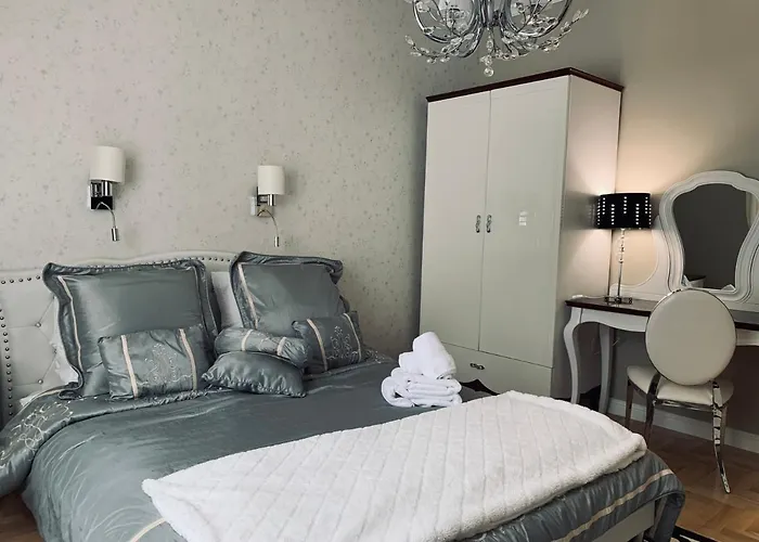 Z Prywatnym, Krytym Basenem Sopot