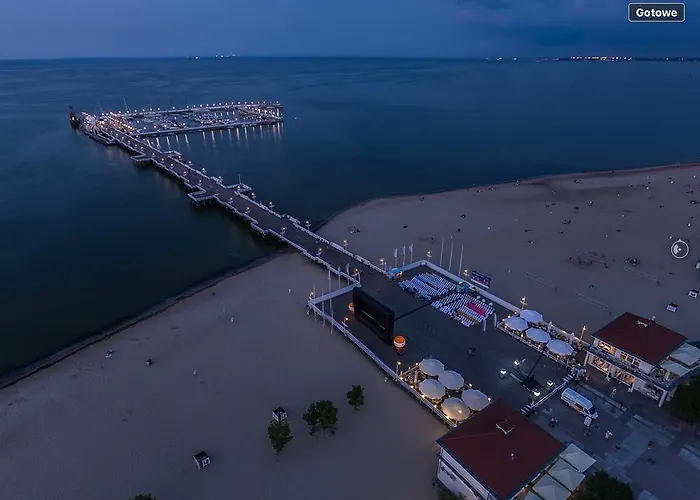 Z Prywatnym, Krytym Basenem Apartman