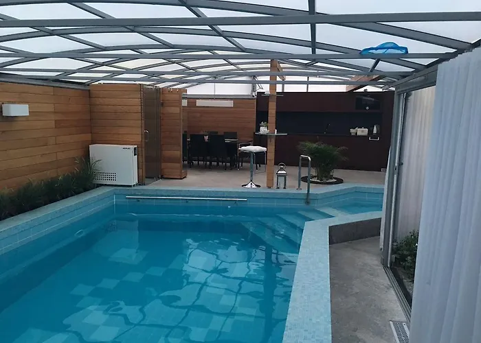 Z Prywatnym, Krytym Basenem Apartman Sopot